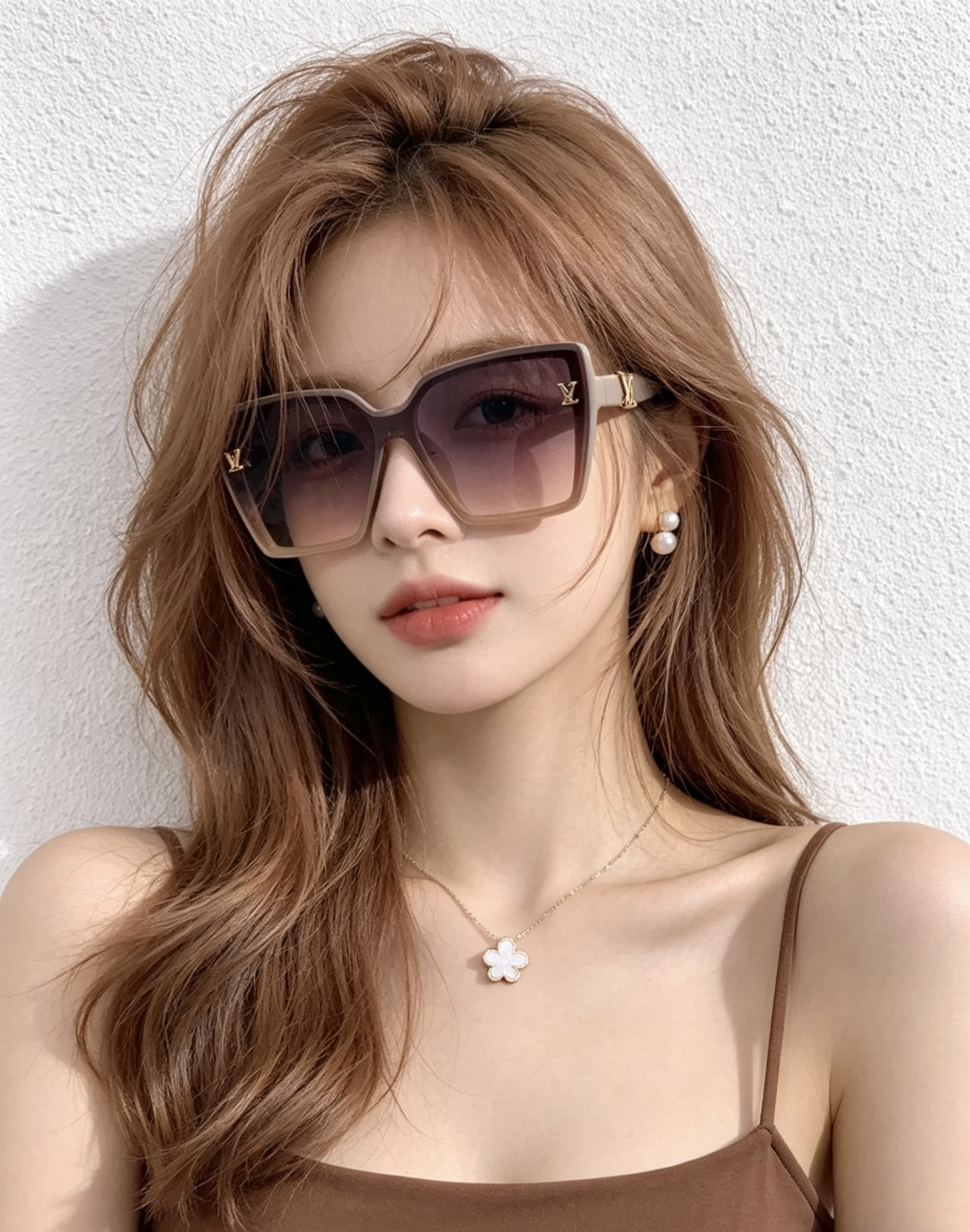 🔺LV🔻早春新款，众多明星同款[色]LV‼️‼️新款大框墨镜 ，🌈🌈宝丽来超清太阳镜🔝🔝型号：L5700