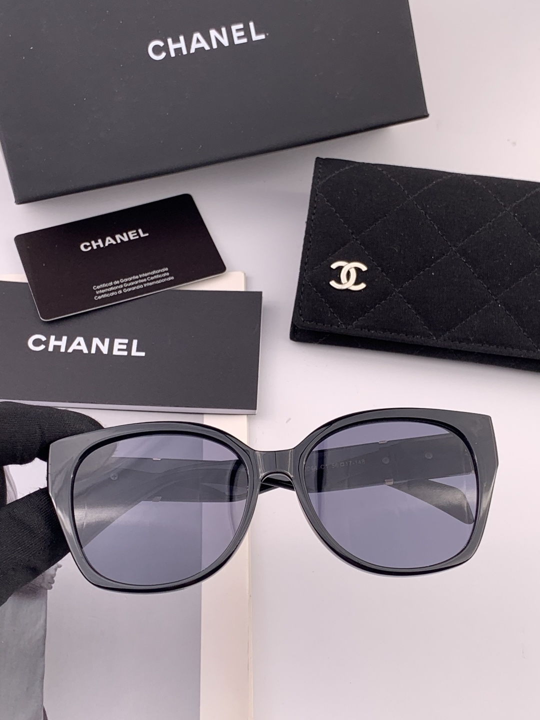 🔺CHANEL🔻官方早春新款，众多明星同款[色]香奈儿‼️‼️新款大框墨镜 ，🌈🌈宝丽来超清太阳镜🔝🔝型