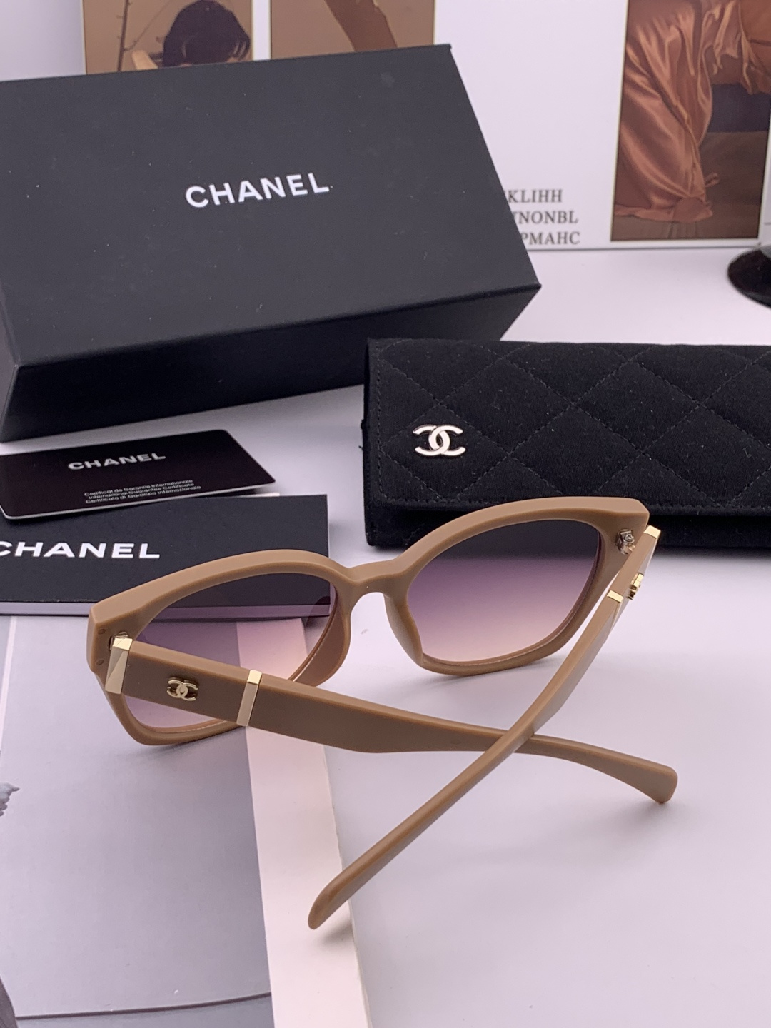 🔺CHANEL🔻官方早春新款，众多明星同款[色]香奈儿‼️‼️新款大框墨镜 ，🌈🌈宝丽来超清太阳镜🔝🔝型