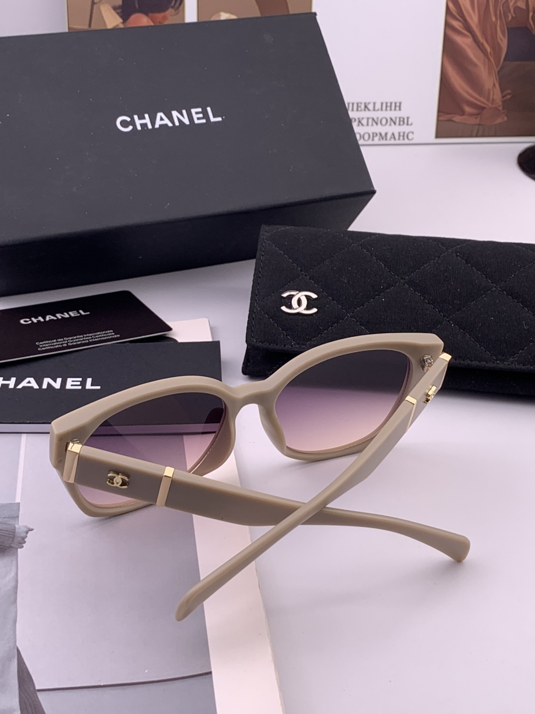 🔺CHANEL🔻官方早春新款，众多明星同款[色]香奈儿‼️‼️新款大框墨镜 ，🌈🌈宝丽来超清太阳镜🔝🔝型