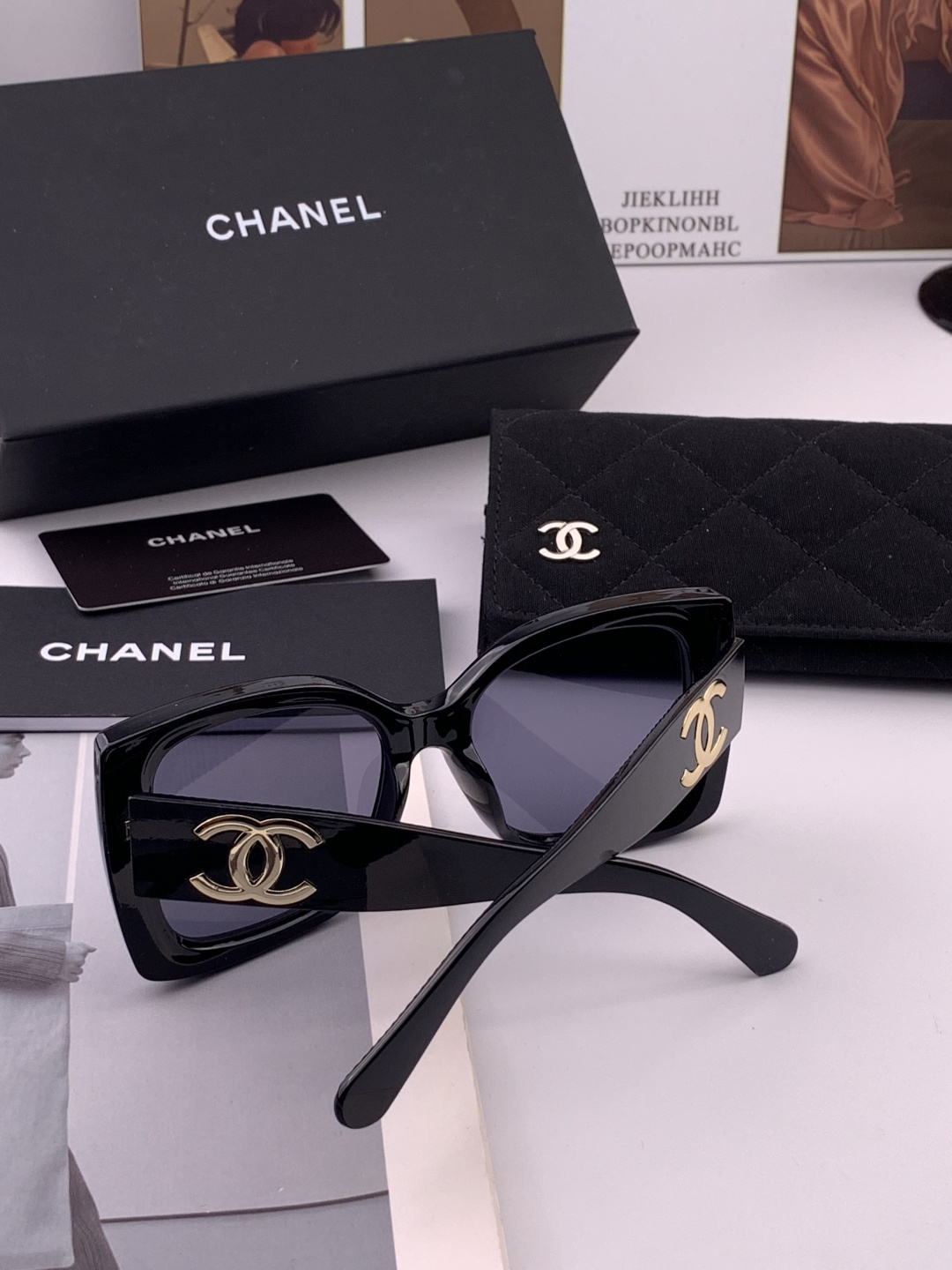 🔺CHANEL🔻官方早春新款，众多明星同款[色]香奈儿‼️‼️新款大框墨镜 ，🌈🌈宝丽来超清太阳镜🔝🔝型