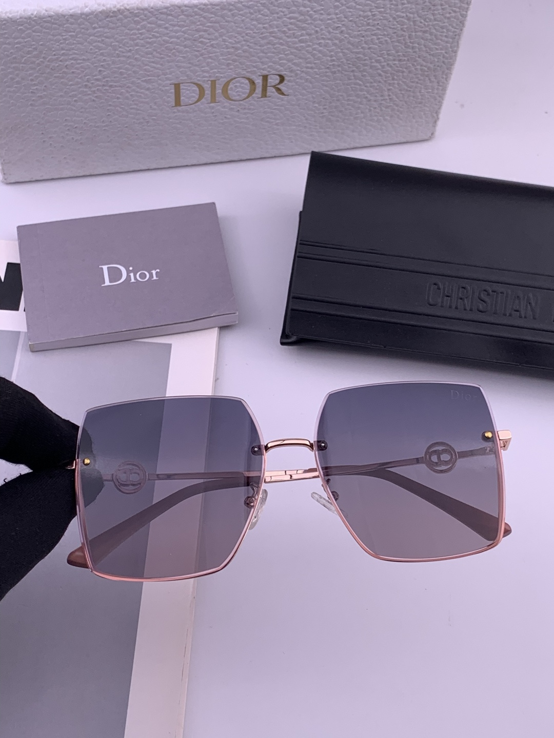 DIOR🌋☔️时尚无框太阳镜镜片 顶级奢侈品[强] 高品质[胜利][亲亲]🍦🍨 [得意] 气质非凡😄 🍫