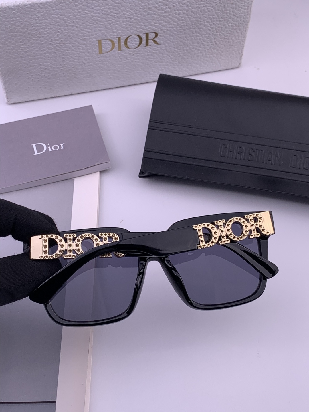 【DIOR】迪奥太阳镜 时尚造型 开车驾驶镜时尚墨镜🌸世界顶级奢华品牌，品质保证！😍😍经典款, 明星热爱