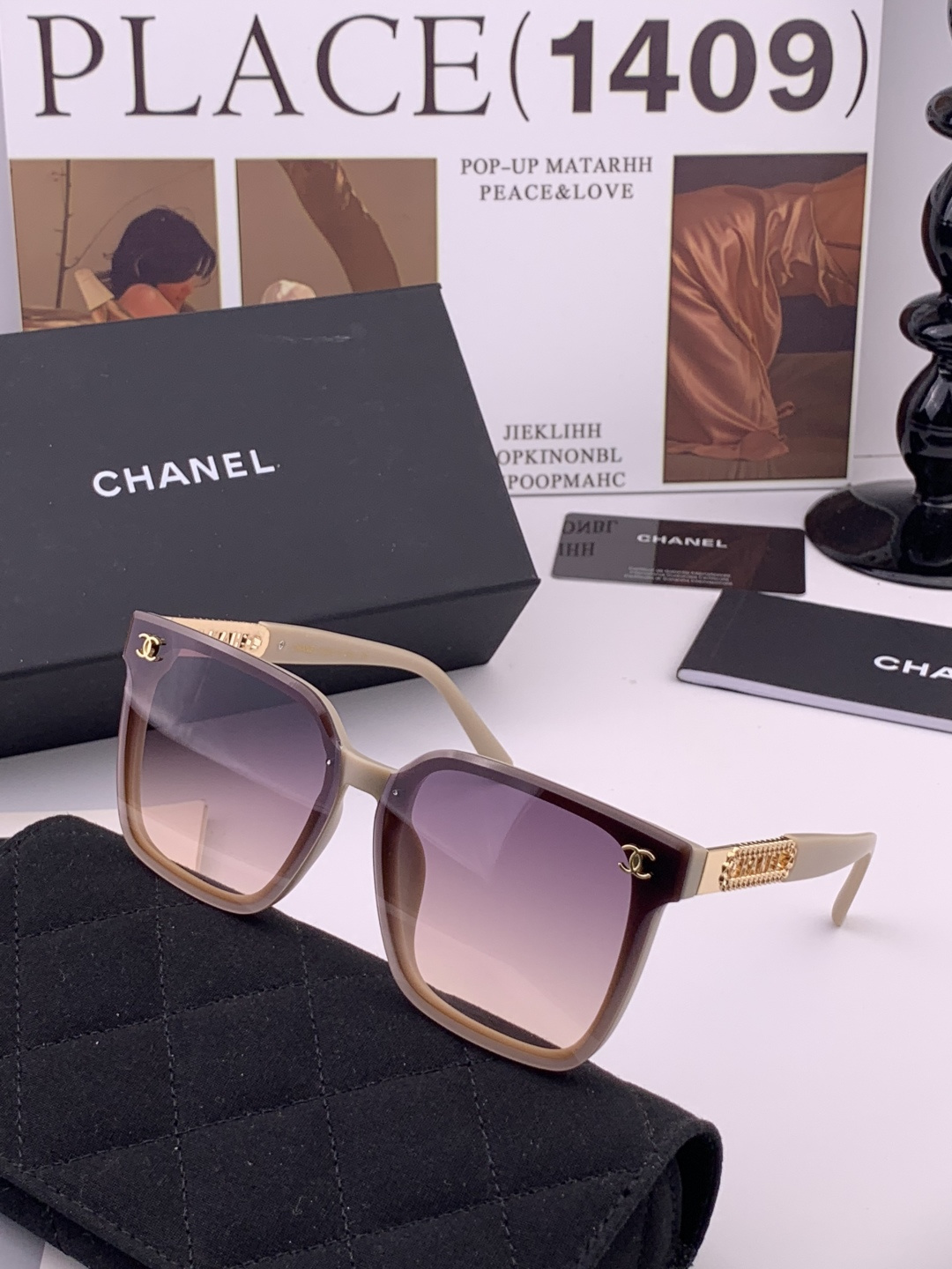 新品CHANEL 香奈儿太阳镜以独特魅力和前卫风格诠释春夏最新眼镜，质感超好佩带舒适 型号：CH0700