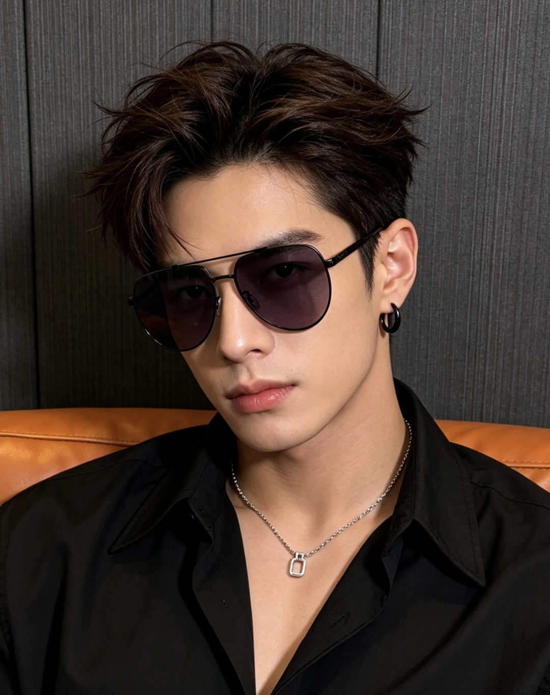 Gucci 男款炫彩飞行员偏光太阳镜 ❤️材质：高清尼龙加厚卡槽高清偏光镜片 🌹无边框镜架💕颜👍型号：G