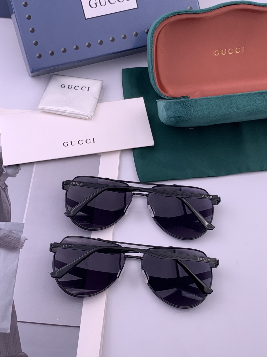 Gucci 男款炫彩飞行员偏光太阳镜 ❤️材质：高清尼龙加厚卡槽高清偏光镜片 🌹无边框镜架💕颜👍型号：G