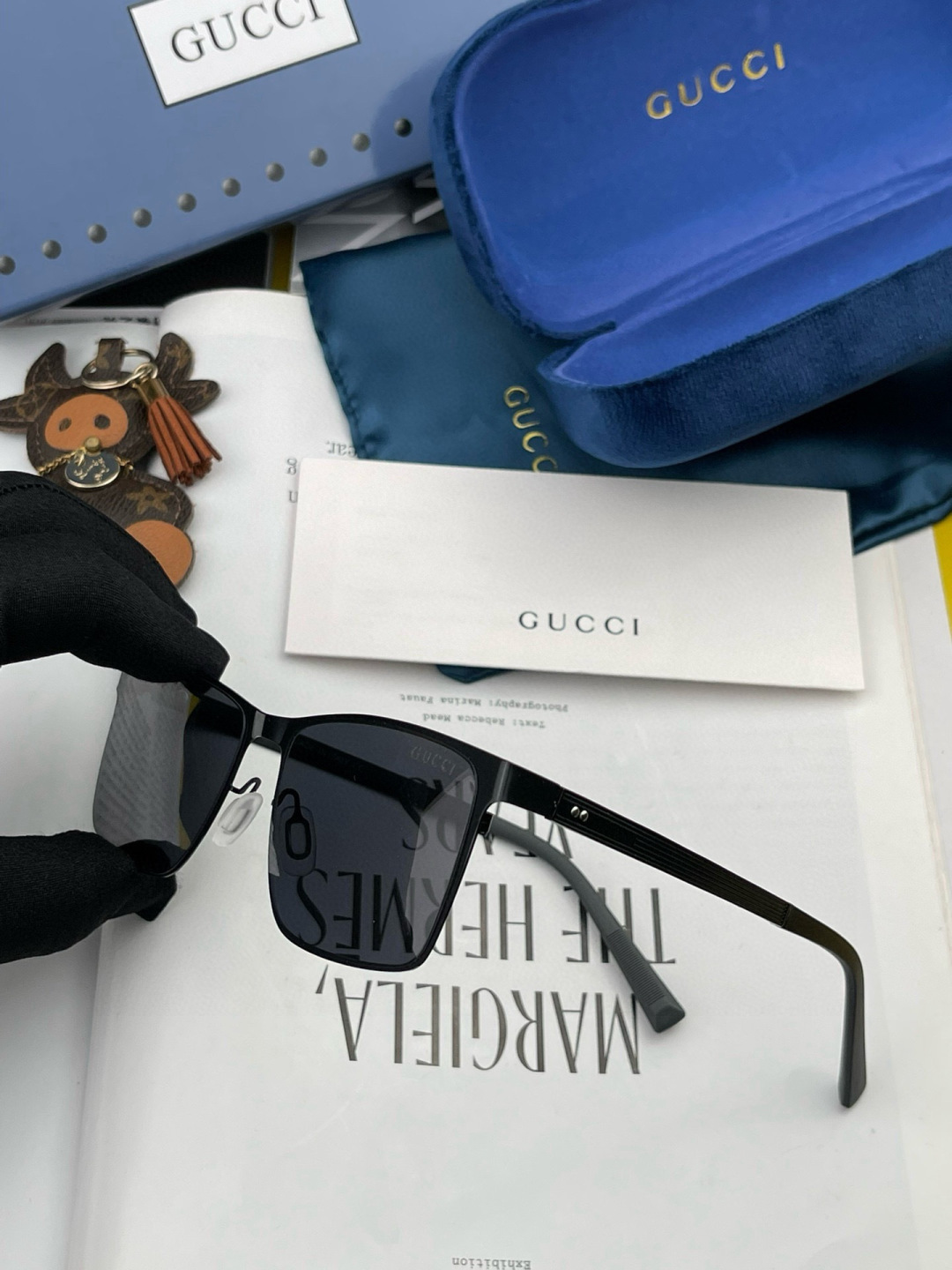 GUCCI 男款炫彩飞行员偏光太阳镜 ❤️材质：高清尼龙加厚卡槽高清偏光镜片 🌹无边框镜架💕颜👍型号：G