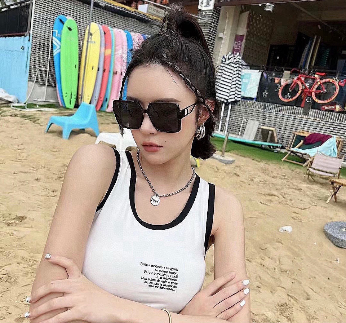 NO:770096,[DIOR-Dior] Spring new style, trendy hot style, fashionable square frame polarized sunglasses, high quality, comfortable to wear, Internet celebrity trendy sunglasses, model D5541 glasses, sunglasses, sunglasses, glasses, dior, dior19860909【DIOR-迪奥】开春新款 潮流爆款 时尚方框偏光太阳镜 高品质 佩戴舒适 网红潮款墨镜 型号D5541眼镜墨镜太阳镜,眼镜,dior,dior,glasses