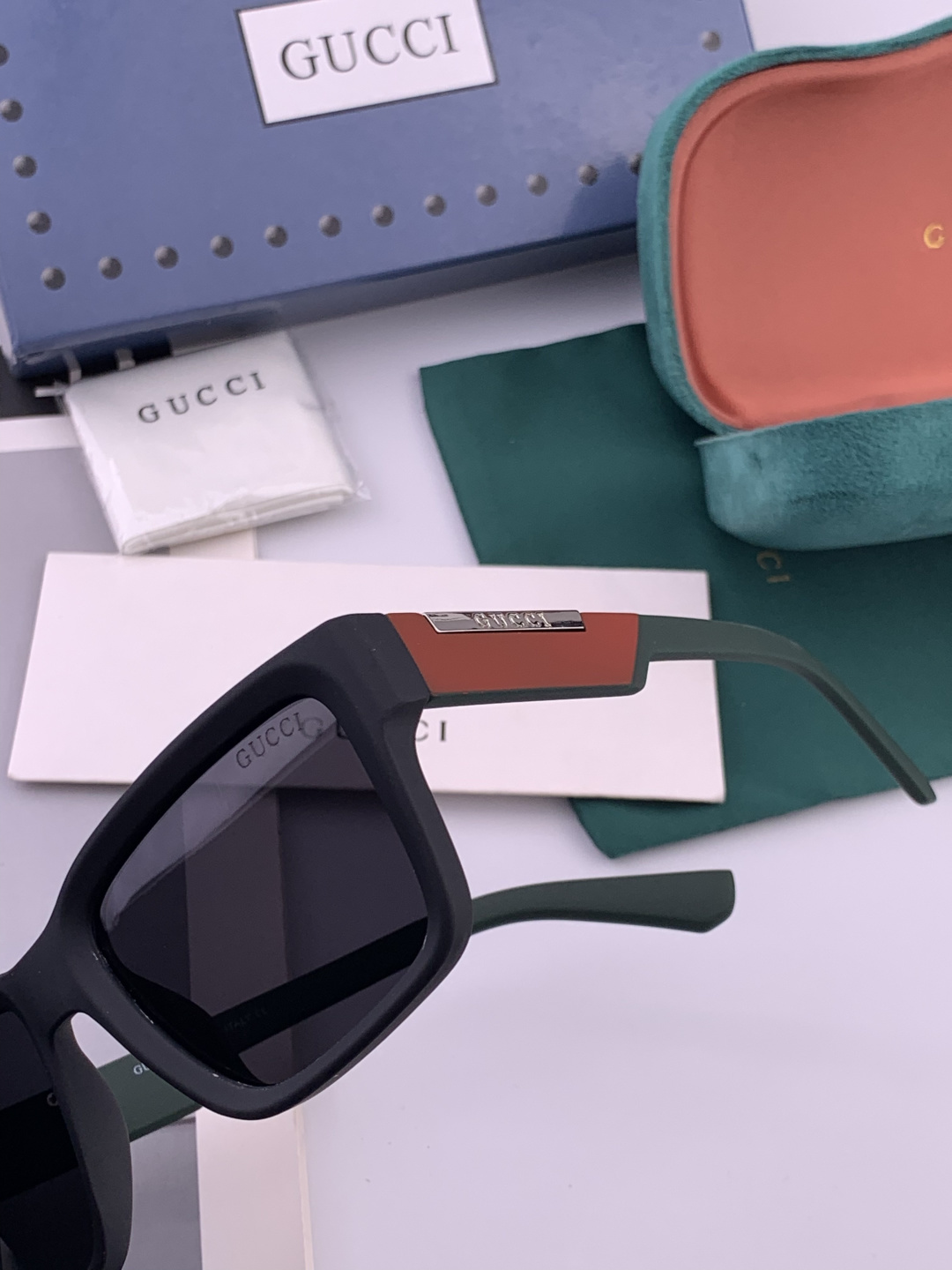 🔺 【GUCCI-偏光太阳镜】开春新款 潮流爆款 时尚方框偏光太阳镜 高品质 佩戴舒适 网红潮款墨镜 女