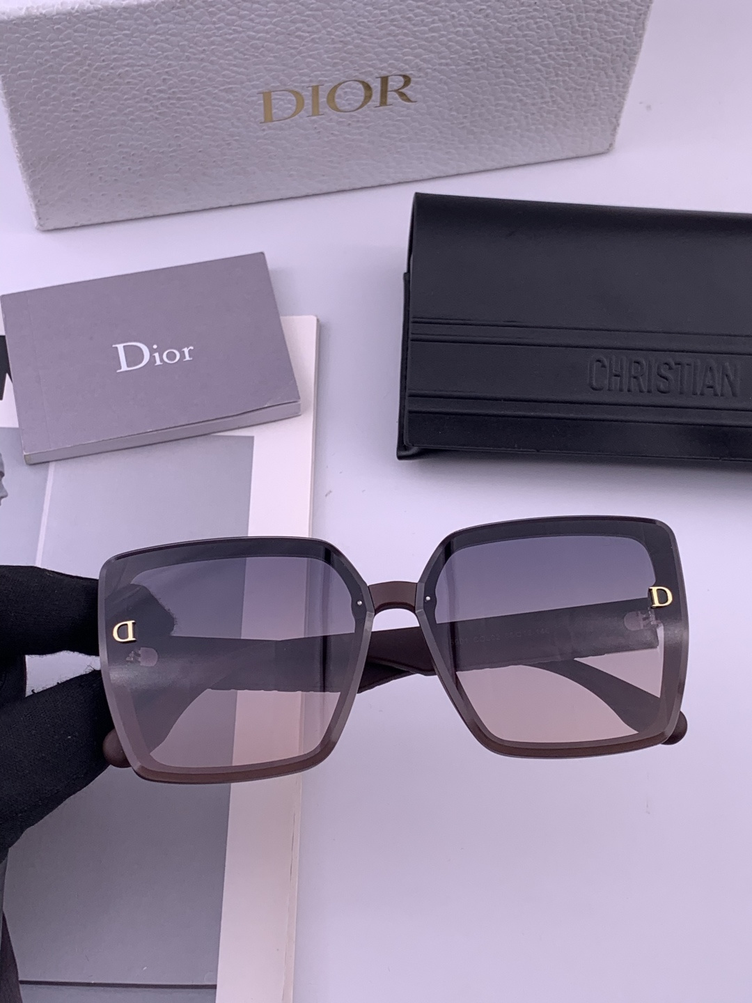 🔺 【DIOR-迪奥】开春新款 潮流爆款 时尚方框偏光太阳镜 高品质 佩戴舒适 网红潮款墨镜 女士高清加