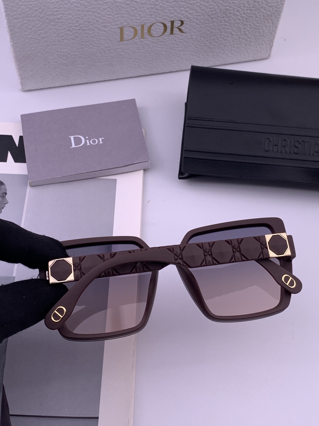 🔺 【DIOR-迪奥】开春新款 潮流爆款 时尚方框偏光太阳镜 高品质 佩戴舒适 网红潮款墨镜 女士高清加
