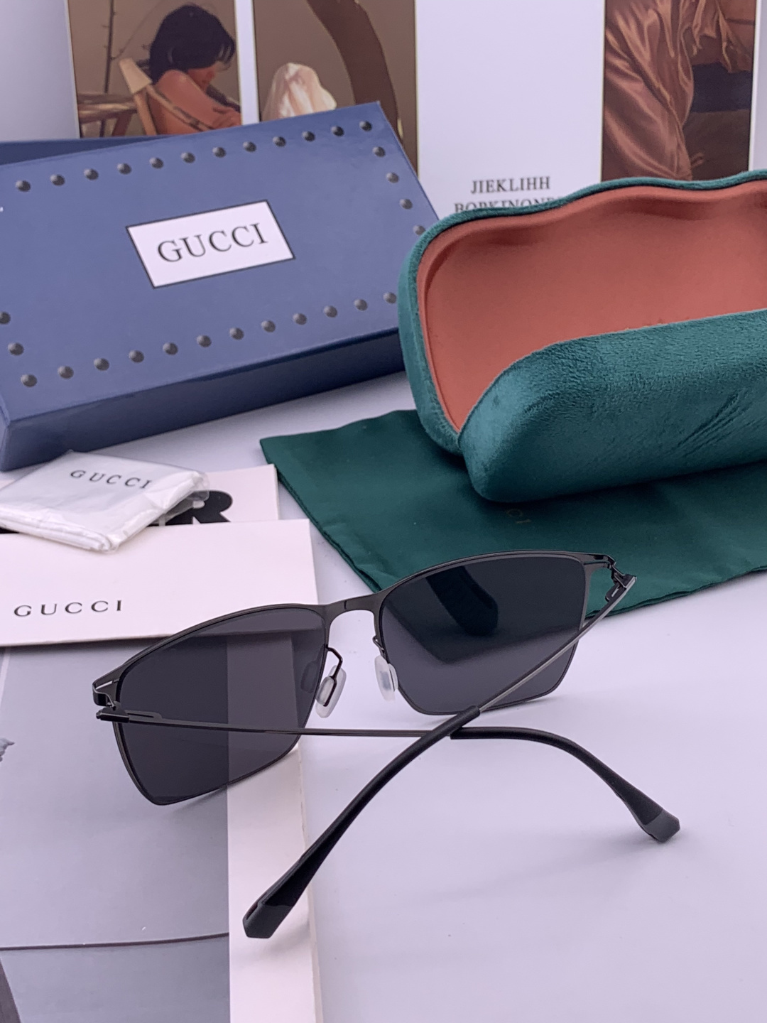 Gucci 春夏新款超轻无螺丝压不坏系列情侣款太阳镜高清尼龙镜片🦅完美品质，适合各种脸型，经典太阳镜亮相