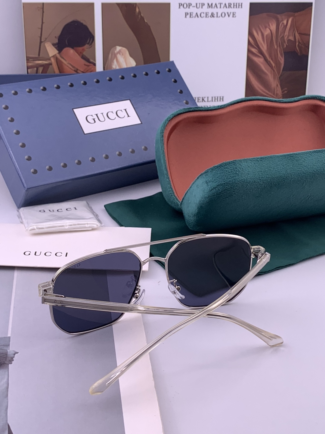 GUCCI 官网同步。 高品质男女款墨镜 👍 进口宝丽来偏光镜片 。蛤蟆镜 开车钓鱼都可 。型号：G33