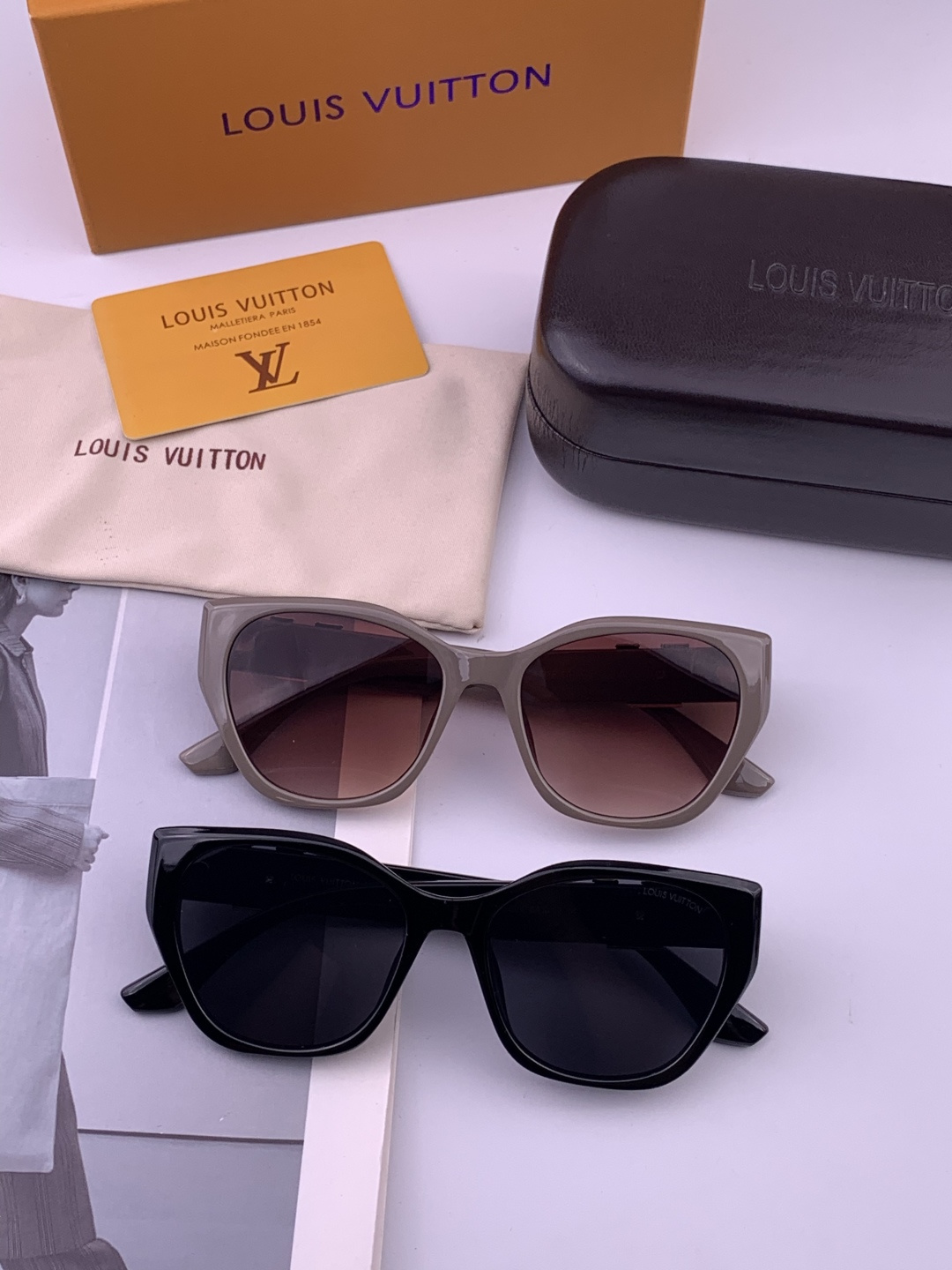 LV 开春新款 潮流爆款 时尚方框太阳镜 高品质 佩戴舒适 网红潮款墨镜 型号L4550