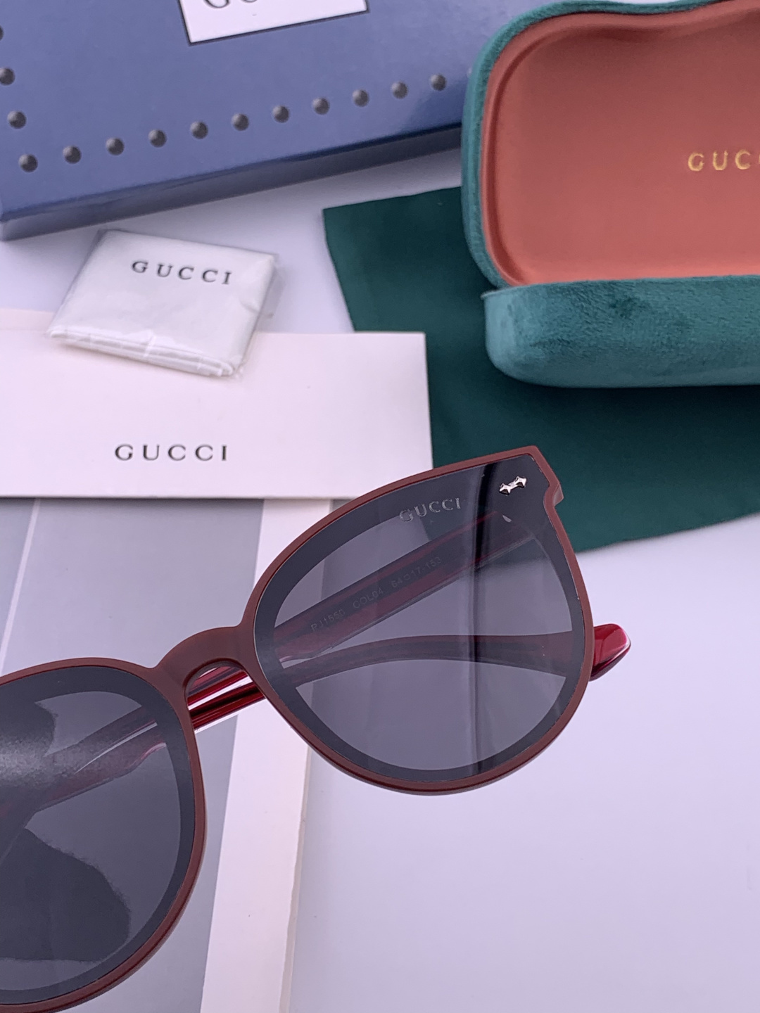 GUCCI 新款尼龙偏光太眼镜，情侣款时尚方框太阳镜佩戴舒适网红潮流款墨镜，大气女人范儿，大脸小脸都好看