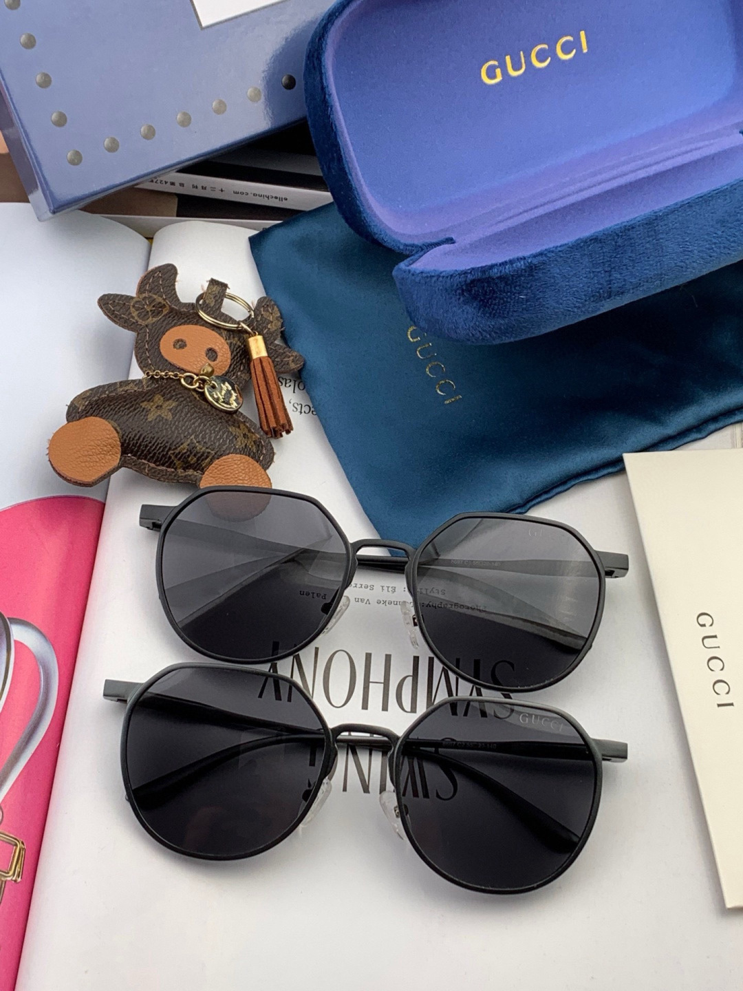 GUCCI-新款情侣款偏光太阳镜、完美品质，独特设计 高品质 高档哑色男仕太阳镜铝镁材质的镜架超轻还防汗
