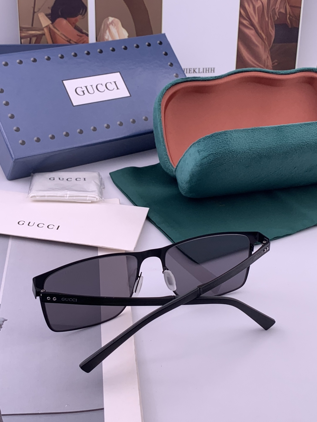 GUCCI 男款炫彩飞行员偏光太阳镜 ❤️材质：高清尼龙加厚卡槽高清偏光镜片 🌹无边框镜架💕颜👍型号：G