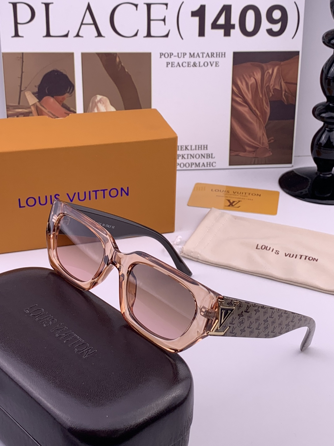 LV 开春新款 潮流爆款 时尚方框太阳镜 高品质 佩戴舒适 网红潮款墨镜 型号L4232