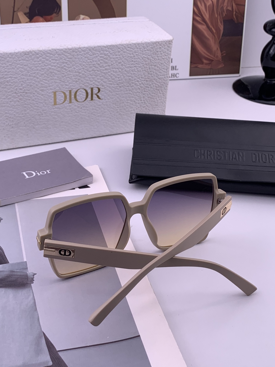 🔺 【DIOR】开春新款 潮流爆款 时尚方框偏光太阳镜 高品质 佩戴舒适 网红潮款墨镜 女士高清加厚偏光