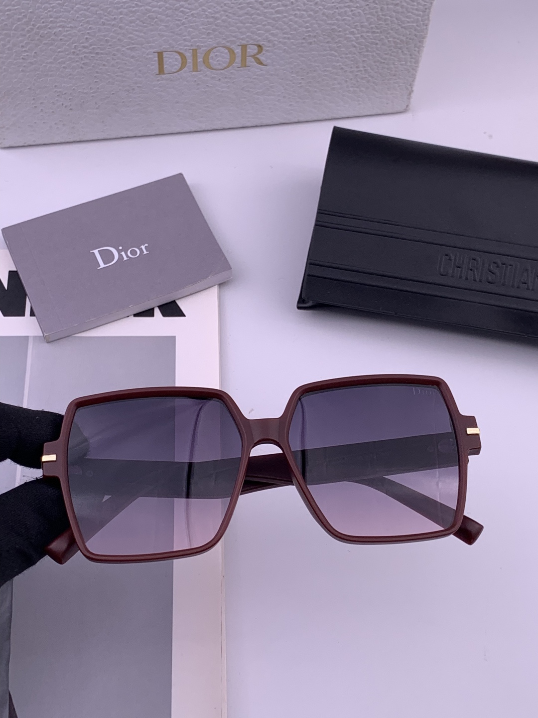 🔺 【DIOR】开春新款 潮流爆款 时尚方框偏光太阳镜 高品质 佩戴舒适 网红潮款墨镜 女士高清加厚偏光