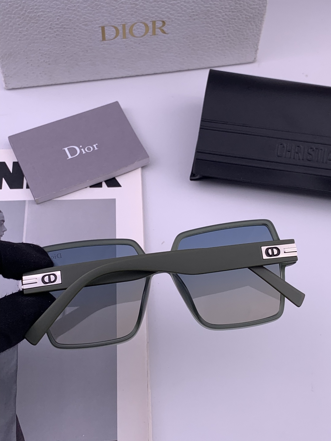 🔺 【DIOR】开春新款 潮流爆款 时尚方框偏光太阳镜 高品质 佩戴舒适 网红潮款墨镜 女士高清加厚偏光
