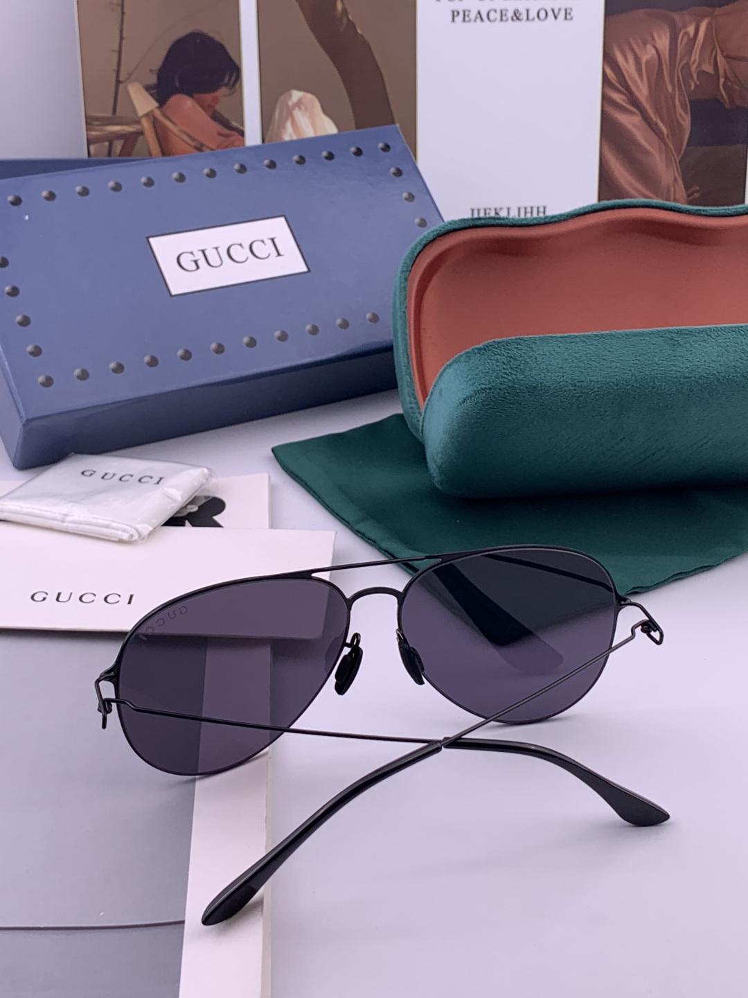 Gucci 春夏新款超轻无螺丝压不坏系列情侣款太阳镜高清尼龙镜片🦅完美品质，适合各种脸型，经典太阳镜亮相