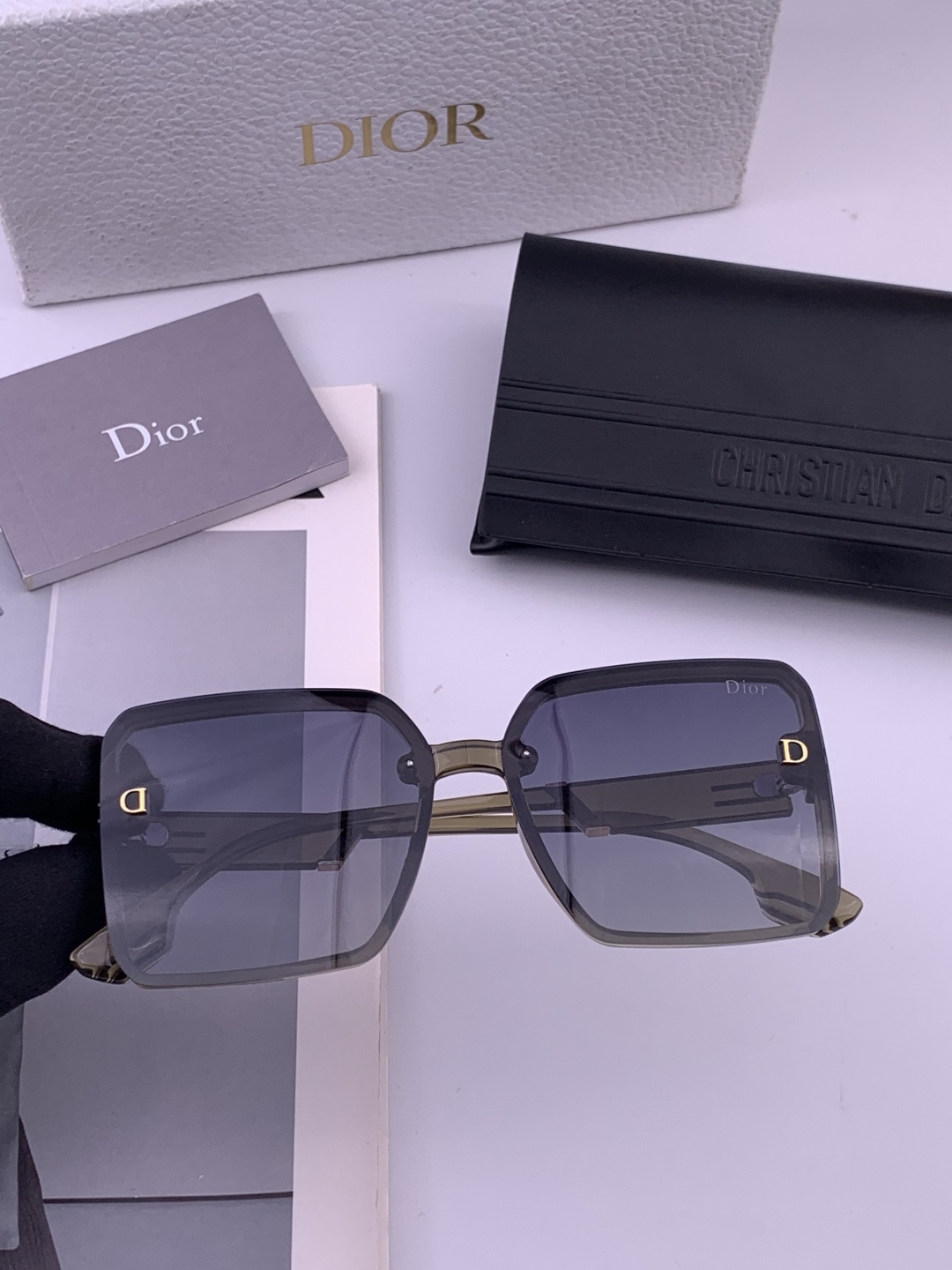 🔺 【DIOR-迪奥】开春新款 潮流爆款 时尚方框偏光太阳镜 高品质 佩戴舒适 网红潮款墨镜 女士高清偏