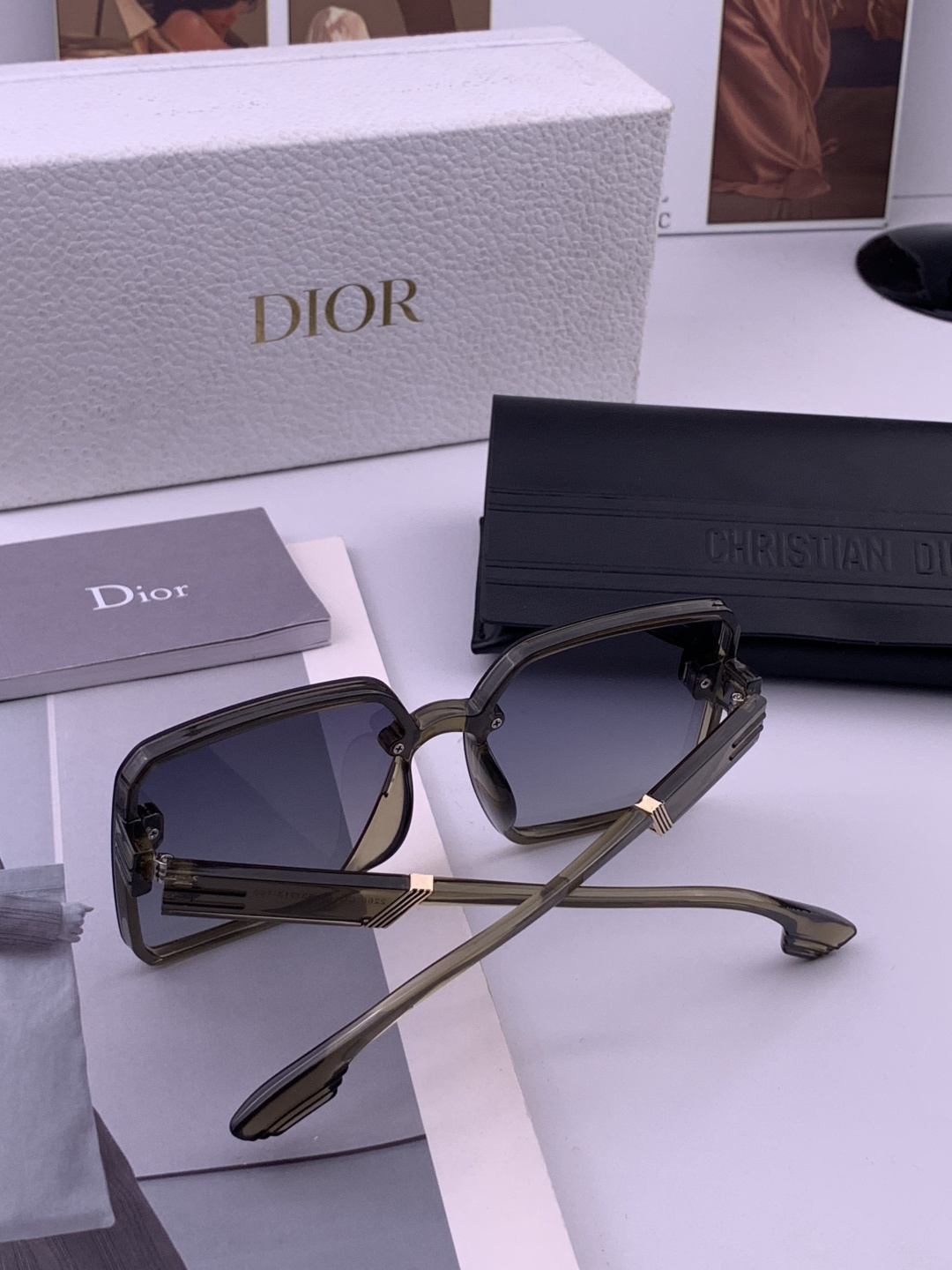 🔺 【DIOR-迪奥】开春新款 潮流爆款 时尚方框偏光太阳镜 高品质 佩戴舒适 网红潮款墨镜 女士高清偏