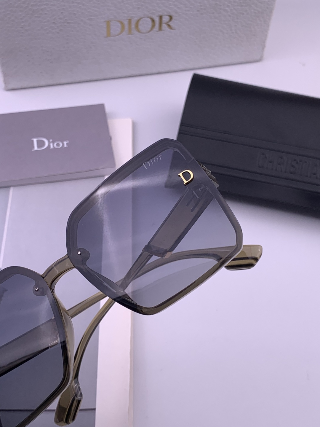 🔺 【DIOR-迪奥】开春新款 潮流爆款 时尚方框偏光太阳镜 高品质 佩戴舒适 网红潮款墨镜 女士高清偏
