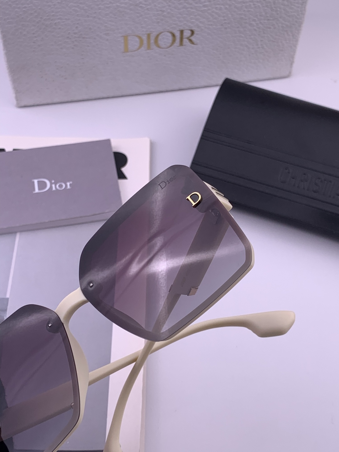 🔺 【DIOR-迪奥】开春新款 潮流爆款 时尚方框偏光太阳镜 高品质 佩戴舒适 网红潮款墨镜 女士高清偏