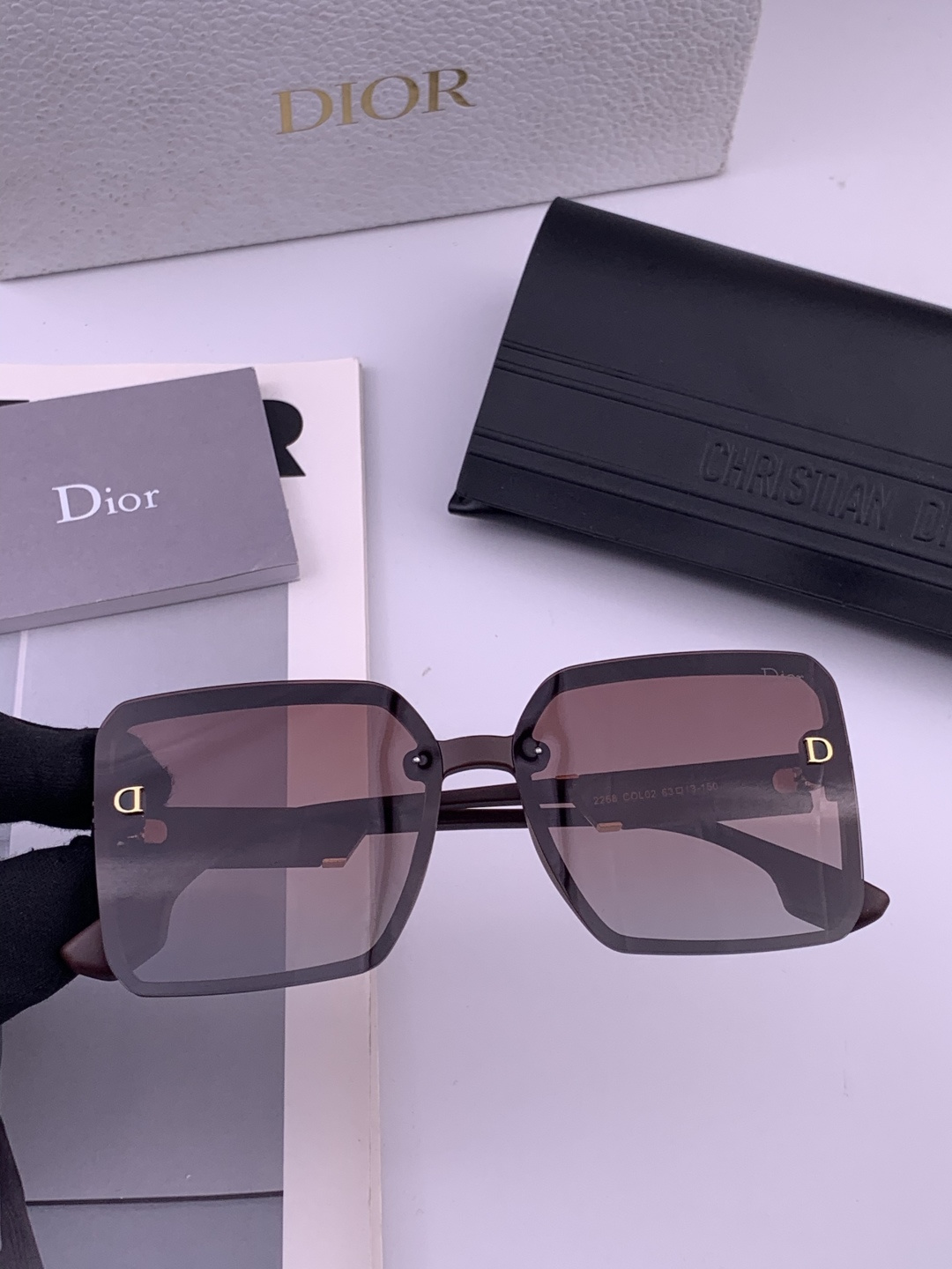 🔺 【DIOR-迪奥】开春新款 潮流爆款 时尚方框偏光太阳镜 高品质 佩戴舒适 网红潮款墨镜 女士高清偏