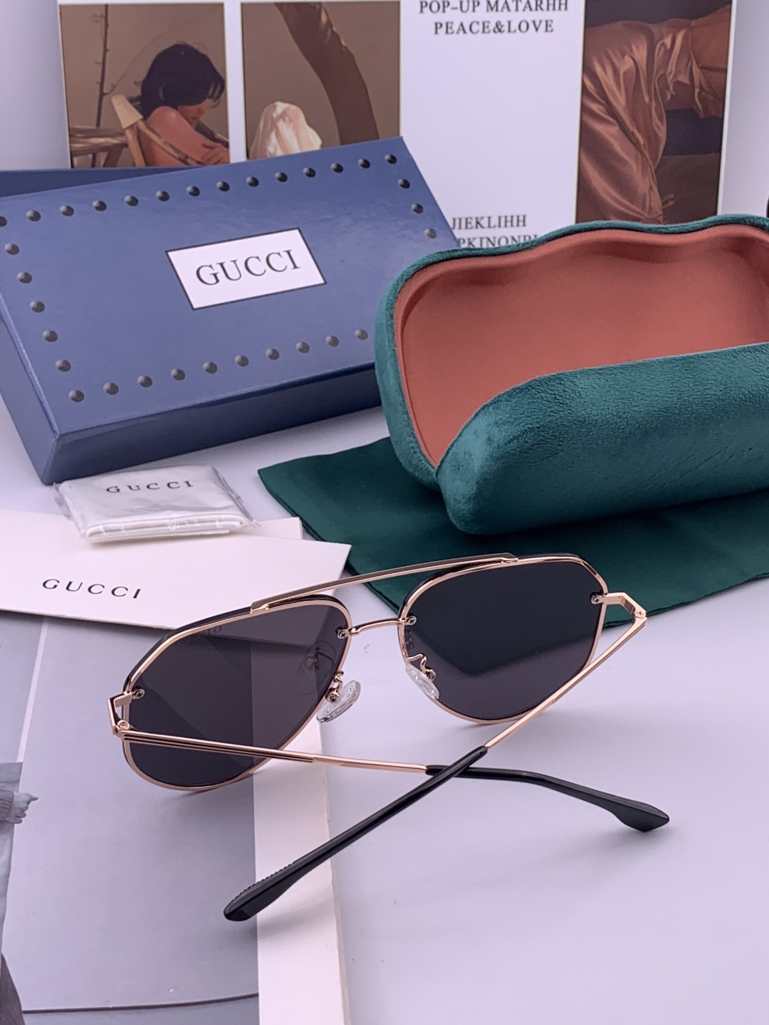 GUCCI 官网同步。 高品质男女款墨镜 👍 进口宝丽来偏光镜片 。蛤蟆镜 开车钓鱼都可 。型号：G83