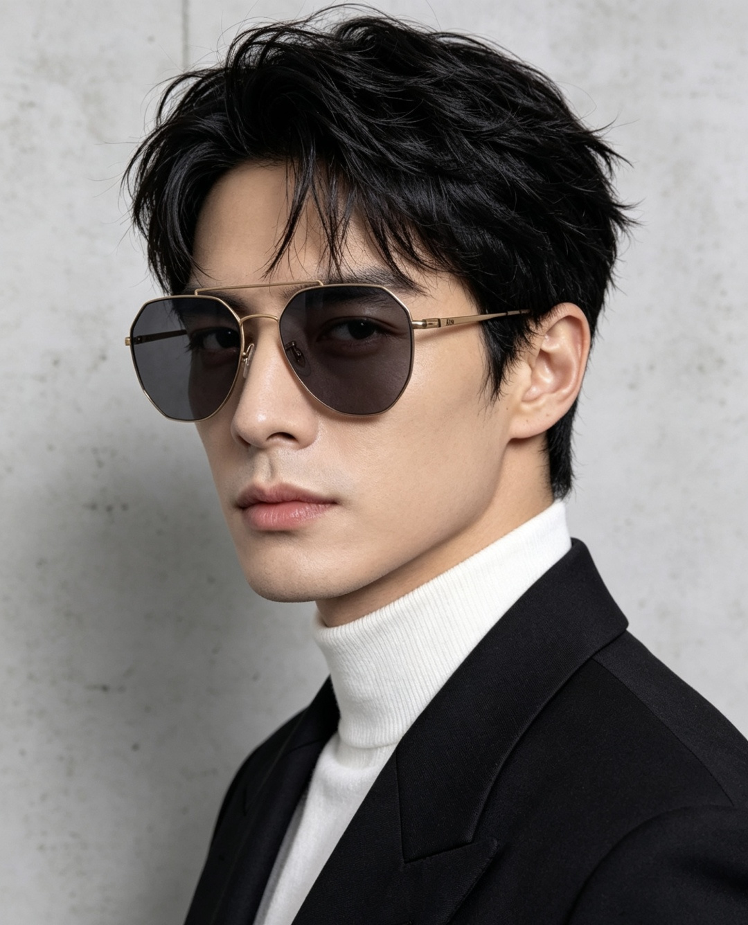 DIOR-迪奥新款男女情侣款太阳iP电镀永不褪色 卖点：超轻超有弹性整幅眼镜无螺丝重要的是压不坏、镜片：