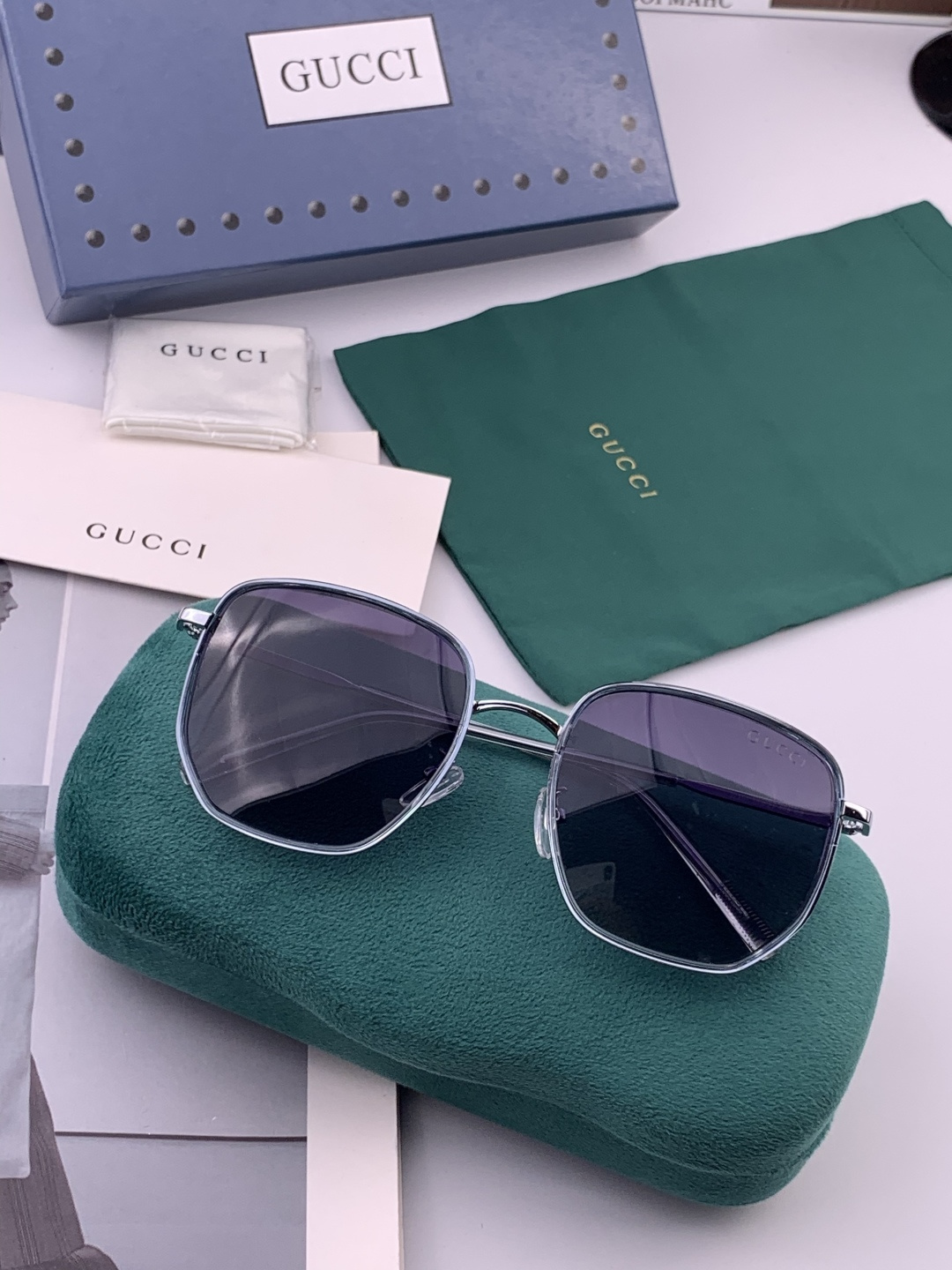 【偏光系列】Gucci 不挑脸型，无论搭配大衣还是连衣裙都非常显气质尼龙偏光镜片预防紫外线 型号：G12