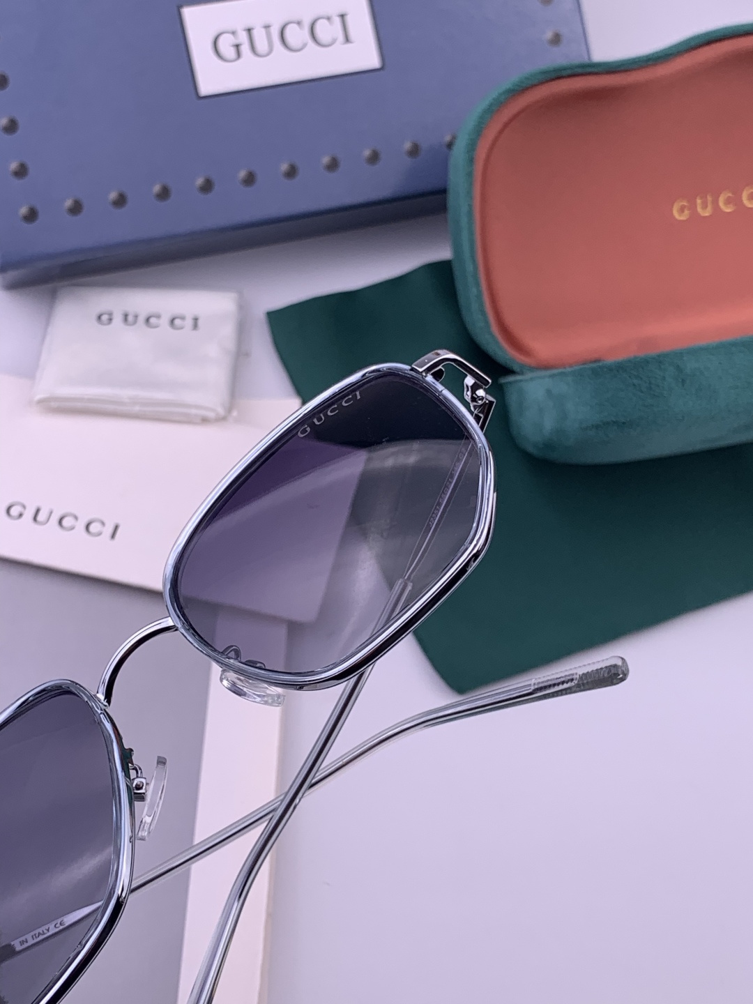 【偏光系列】Gucci 不挑脸型，无论搭配大衣还是连衣裙都非常显气质尼龙偏光镜片预防紫外线 型号：G12