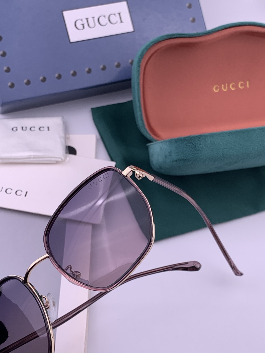 【偏光系列】Gucci 不挑脸型，无论搭配大衣还是连衣裙都非常显气质尼龙偏光镜片预防紫外线 型号：G22