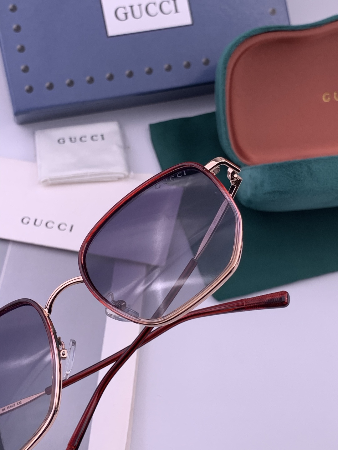 【偏光系列】Gucci 不挑脸型，无论搭配大衣还是连衣裙都非常显气质尼龙偏光镜片预防紫外线 型号：G12
