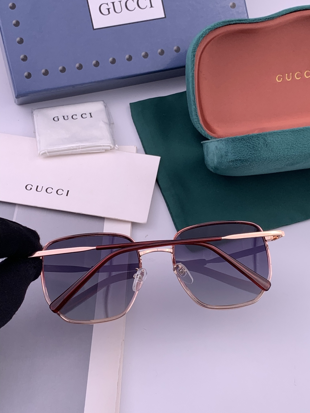 【偏光系列】Gucci 不挑脸型，无论搭配大衣还是连衣裙都非常显气质尼龙偏光镜片预防紫外线 型号：G12