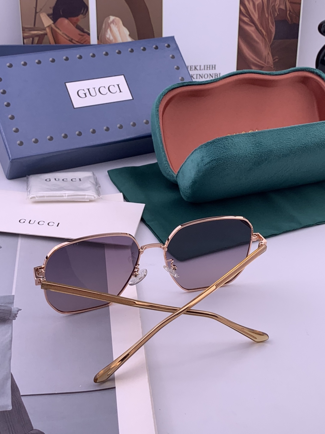 【偏光系列】Gucci 经典的方框设计，不挑脸型，无论搭配大衣还是连衣裙都非常显气质尼龙偏光镜片预防紫外