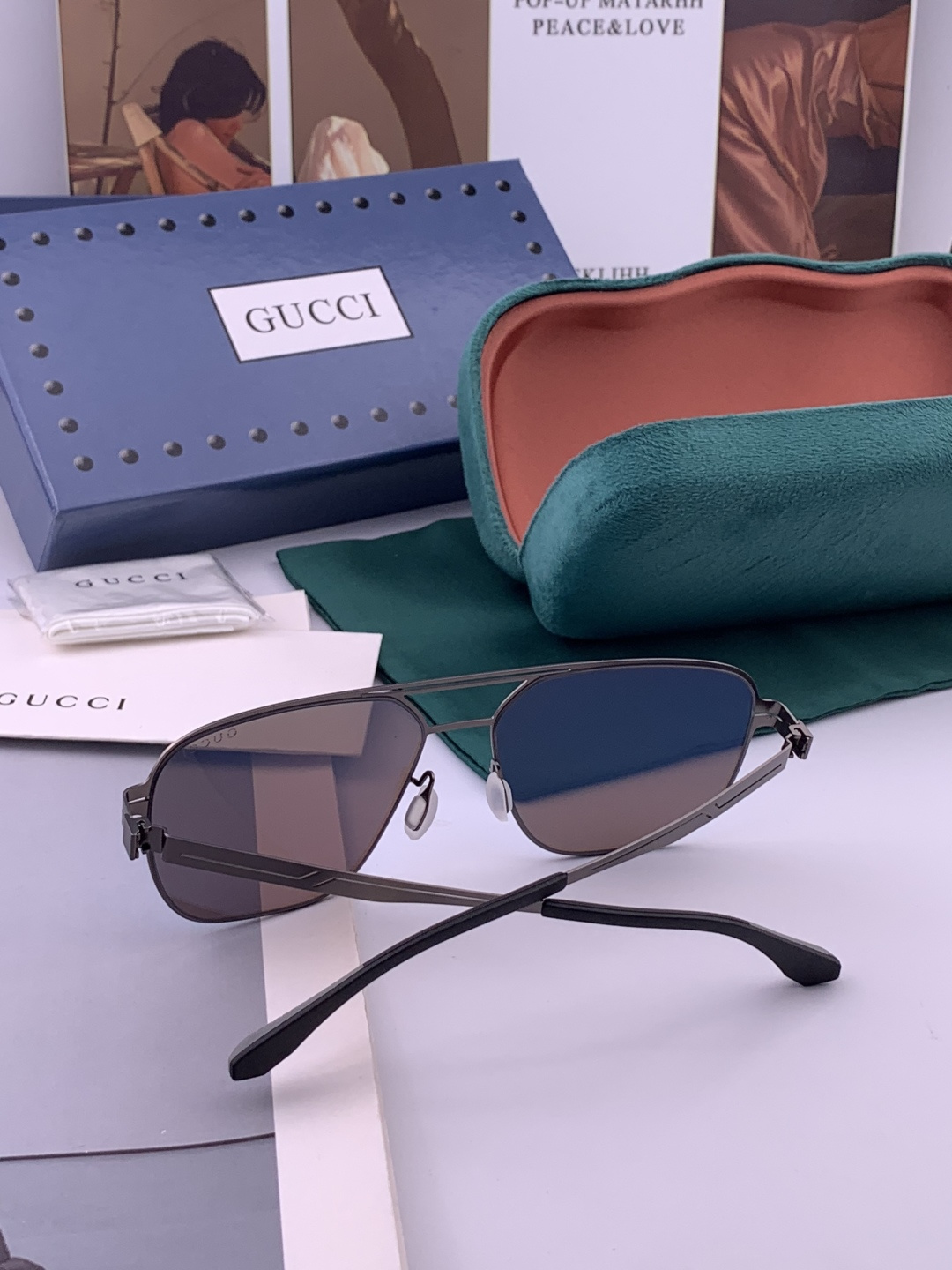 GUCCI 男款炫彩飞行员偏光太阳镜 ❤️材质：高清尼龙加厚卡槽高清偏光镜片 🌹无边框镜架💕颜👍型号：G