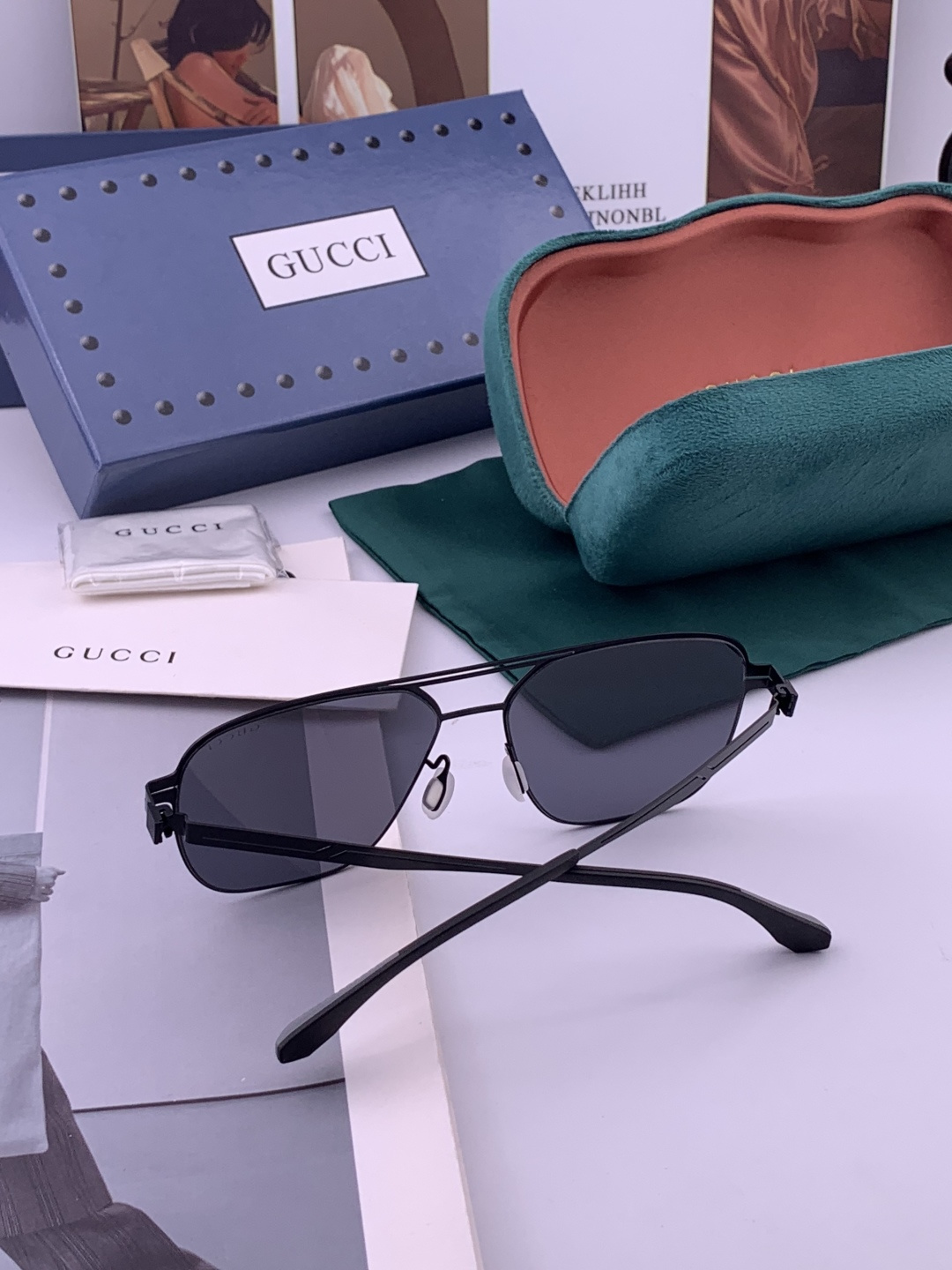 GUCCI 男款炫彩飞行员偏光太阳镜 ❤️材质：高清尼龙加厚卡槽高清偏光镜片 🌹无边框镜架💕颜👍型号：G