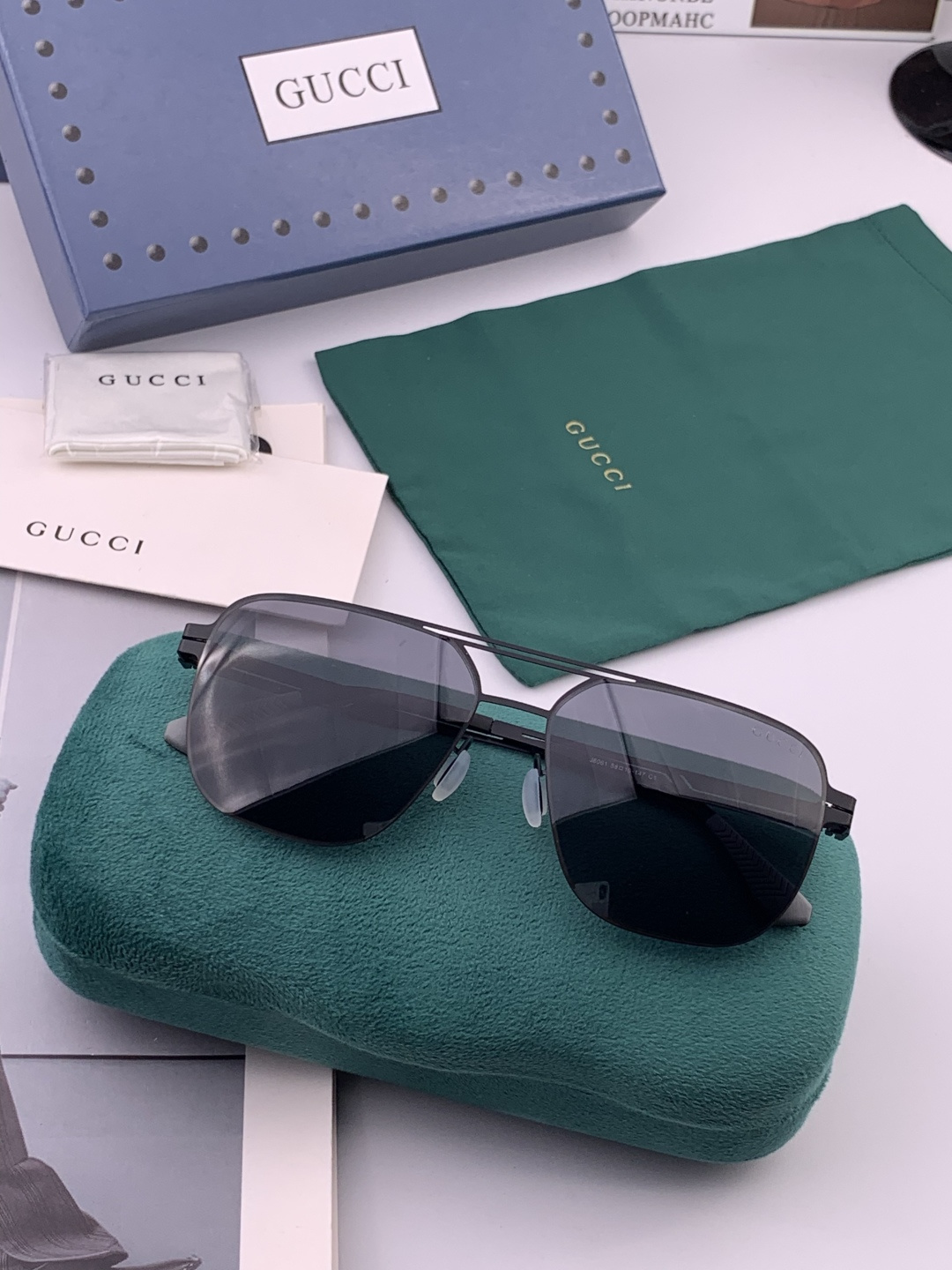 GUCCI 男款炫彩飞行员偏光太阳镜 ❤️材质：高清尼龙加厚卡槽高清偏光镜片 🌹无边框镜架💕颜👍型号：G