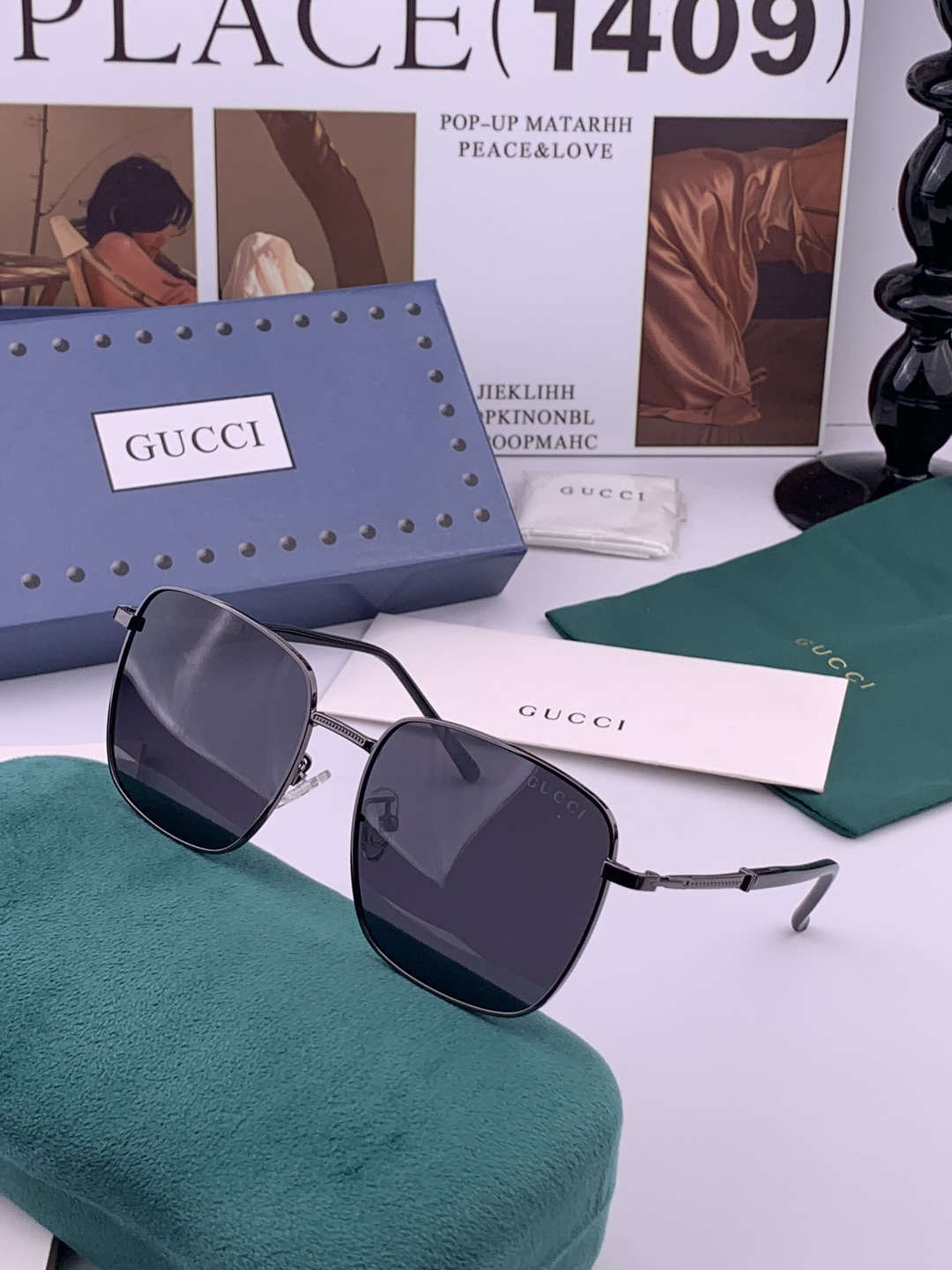 GUCCI 官网同步。 高品质男女款墨镜 👍 进口宝丽来偏光镜片 。蛤蟆镜 开车钓鱼都可 。型号：G12
