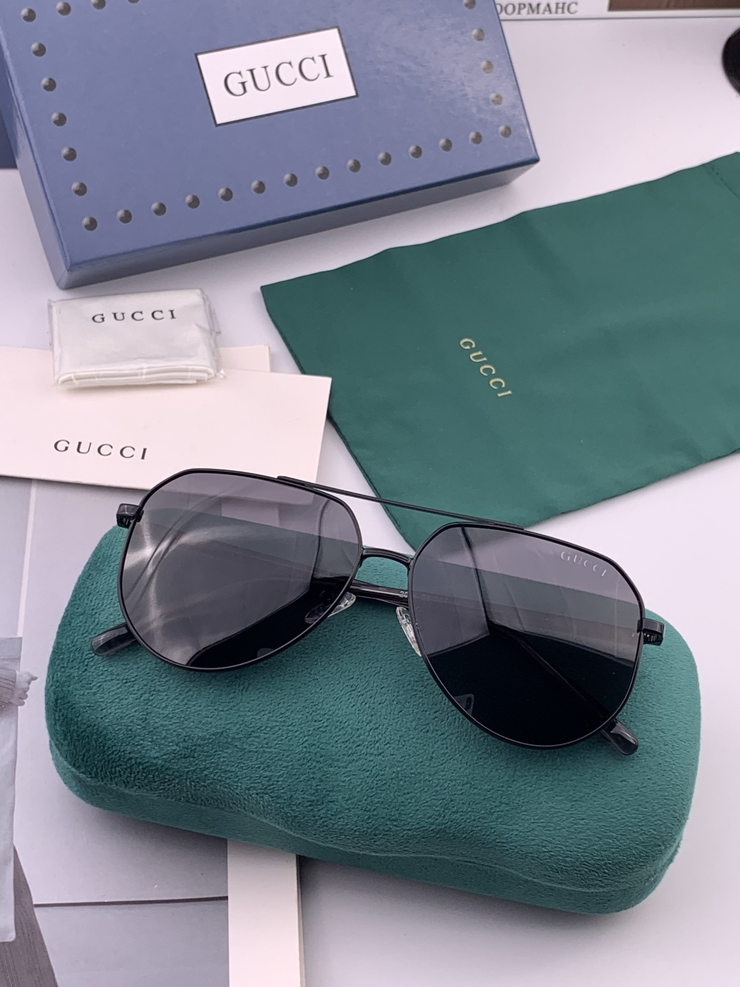 Gucci 。 高品质男女款墨镜 👍 进口宝丽来偏光镜片 。蛤蟆镜 开车钓鱼都可 。百搭显瘦墨镜韩版男士