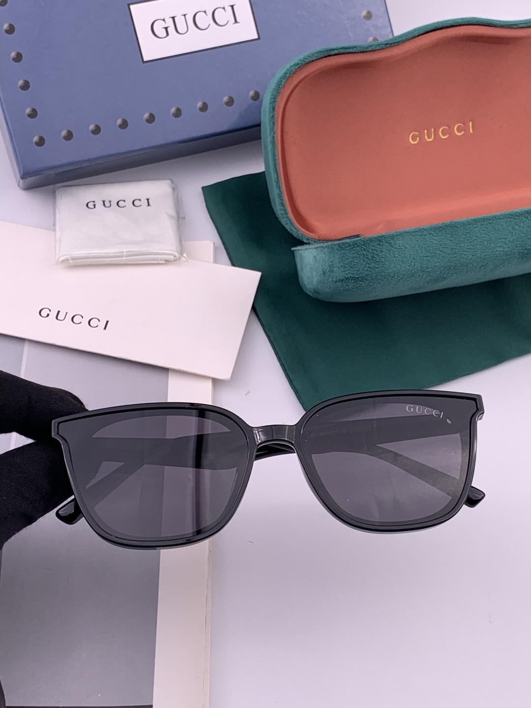 🔺GUCCI🔻古驰 GG方框太阳镜 完美品质 🎓独特设计 适合各种脸型 亮相时装周 超时尚百搭 实物精致