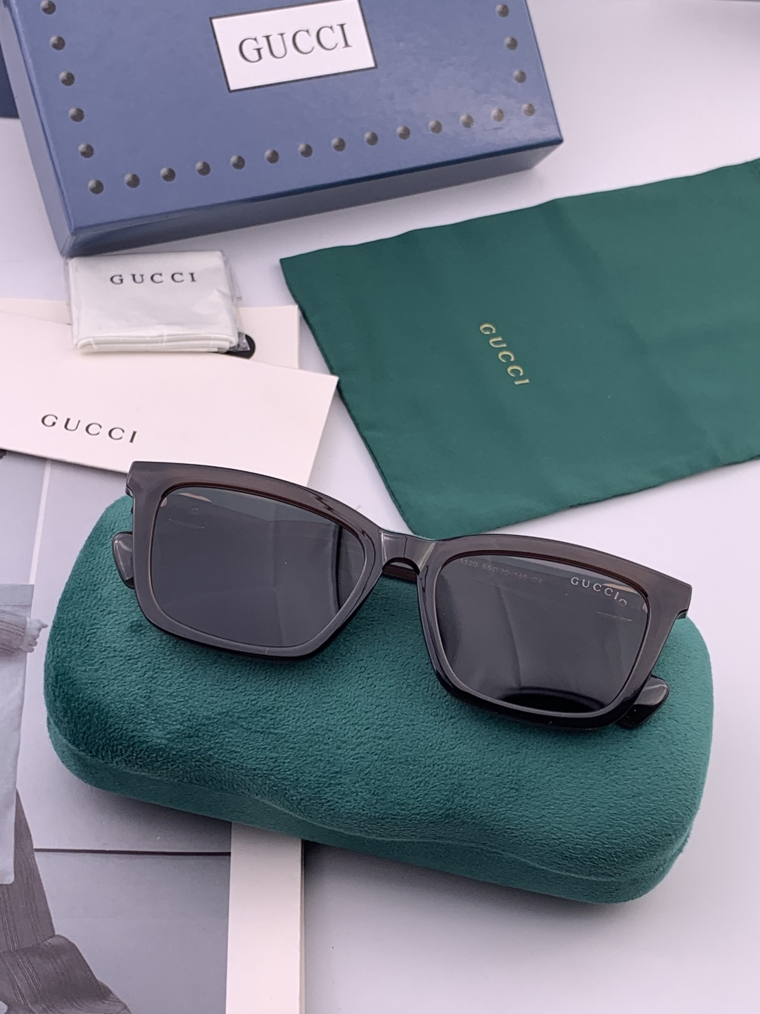 🔺 【GUCCI-偏光太阳镜】开春新款 潮流爆款 时尚方框偏光太阳镜 高品质 佩戴舒适 网红潮款墨镜 女