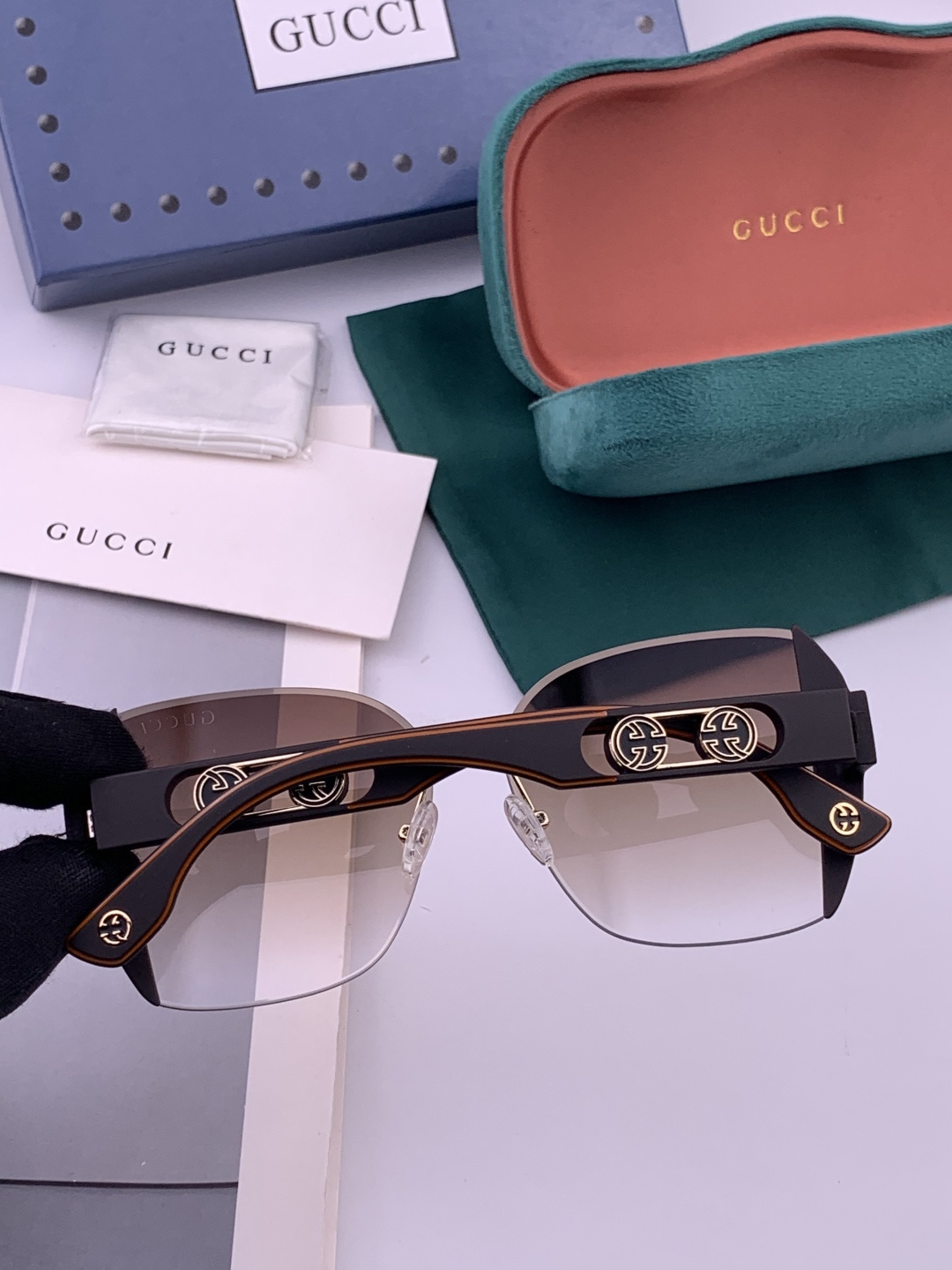 🔺 【GUCCI】开春新款 潮流爆款 时尚方框太阳镜 高品质 佩戴舒适 网红潮款墨镜 型号：G0296