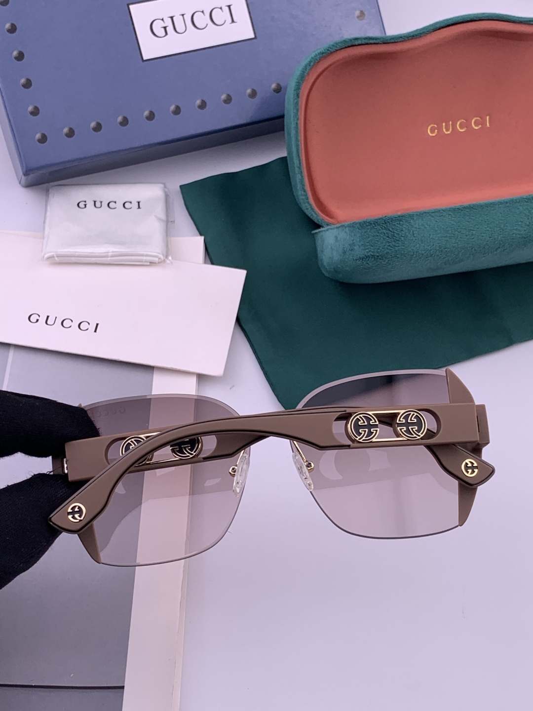 🔺 【GUCCI】开春新款 潮流爆款 时尚方框太阳镜 高品质 佩戴舒适 网红潮款墨镜 型号：G0296