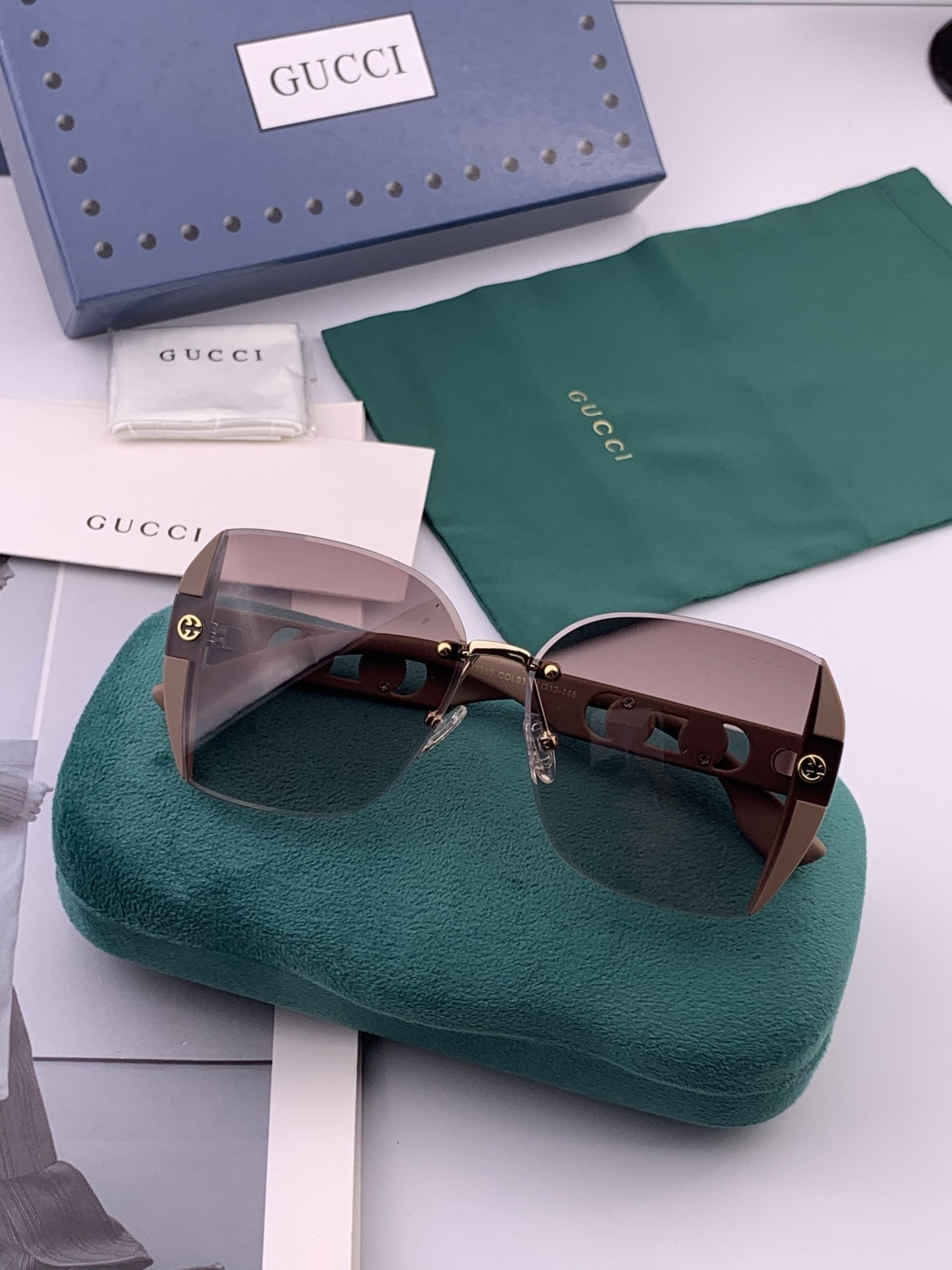 🔺 【GUCCI】开春新款 潮流爆款 时尚方框太阳镜 高品质 佩戴舒适 网红潮款墨镜 型号：G0296
