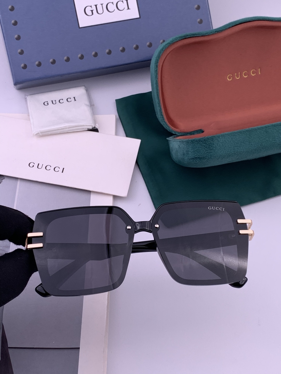 新款！新款出货！女士高清加厚偏光太阳镜🕶️ 🎉💍新款GUCCI偏光太阳镜[得意]开车驾驶镜时尚墨镜💐💐🌸